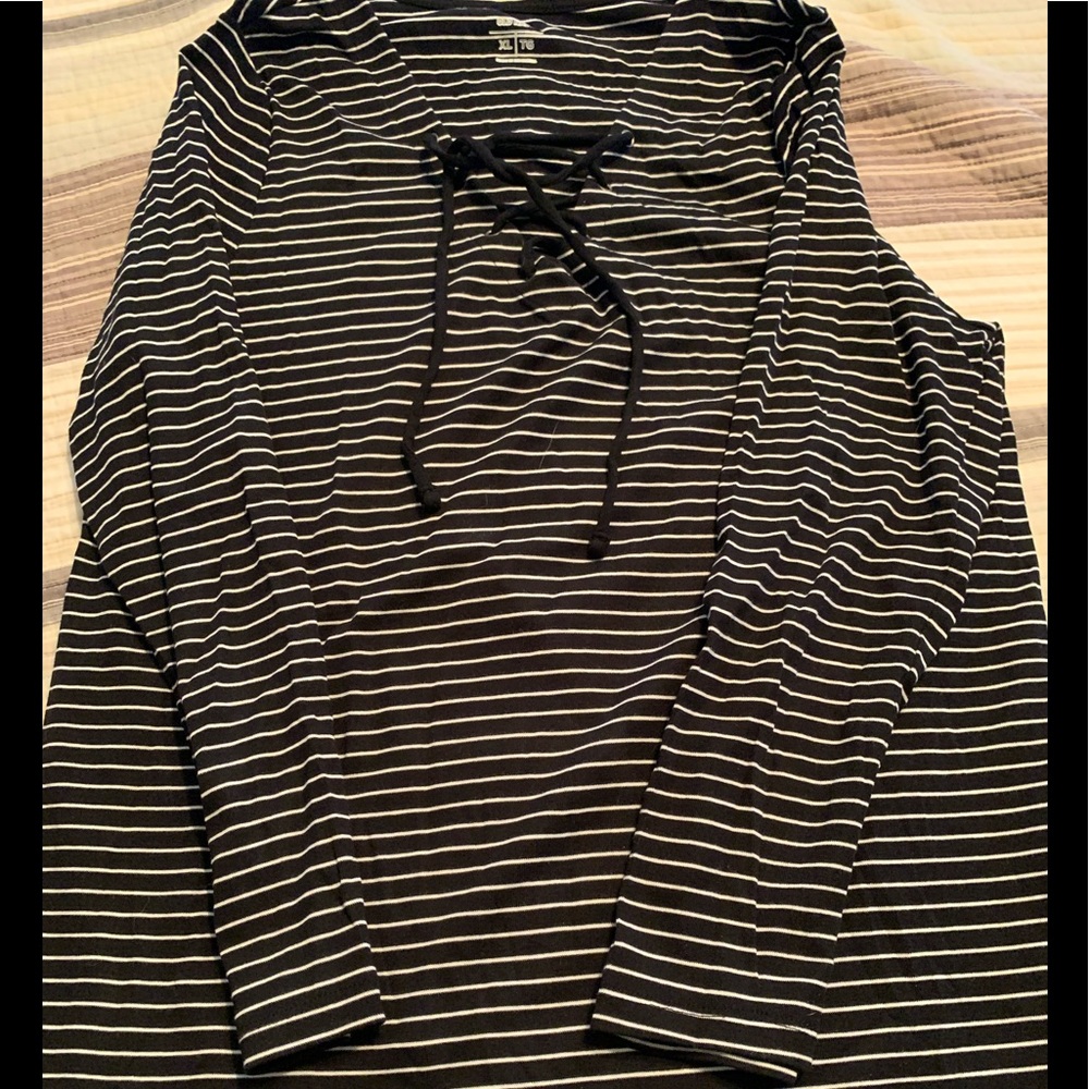Old Navy top - WORN ONCE!